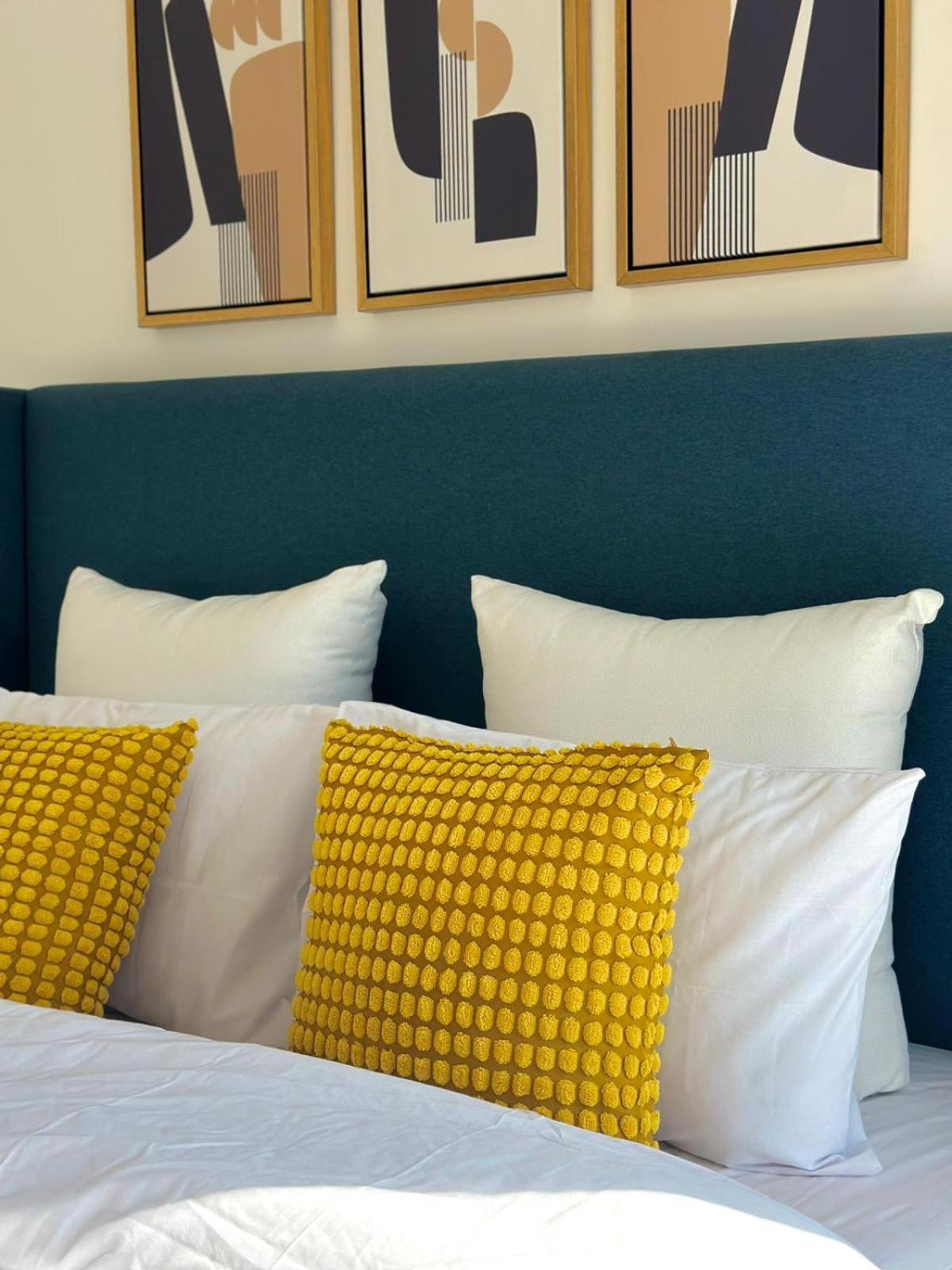 Apartment Luxury Downtown Mall Burj Khalifa View Free Netflix & Prime Video *