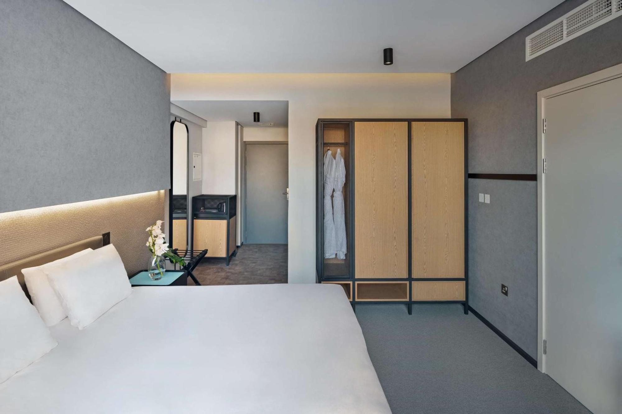 The Manor By Ja, Hotel 4*