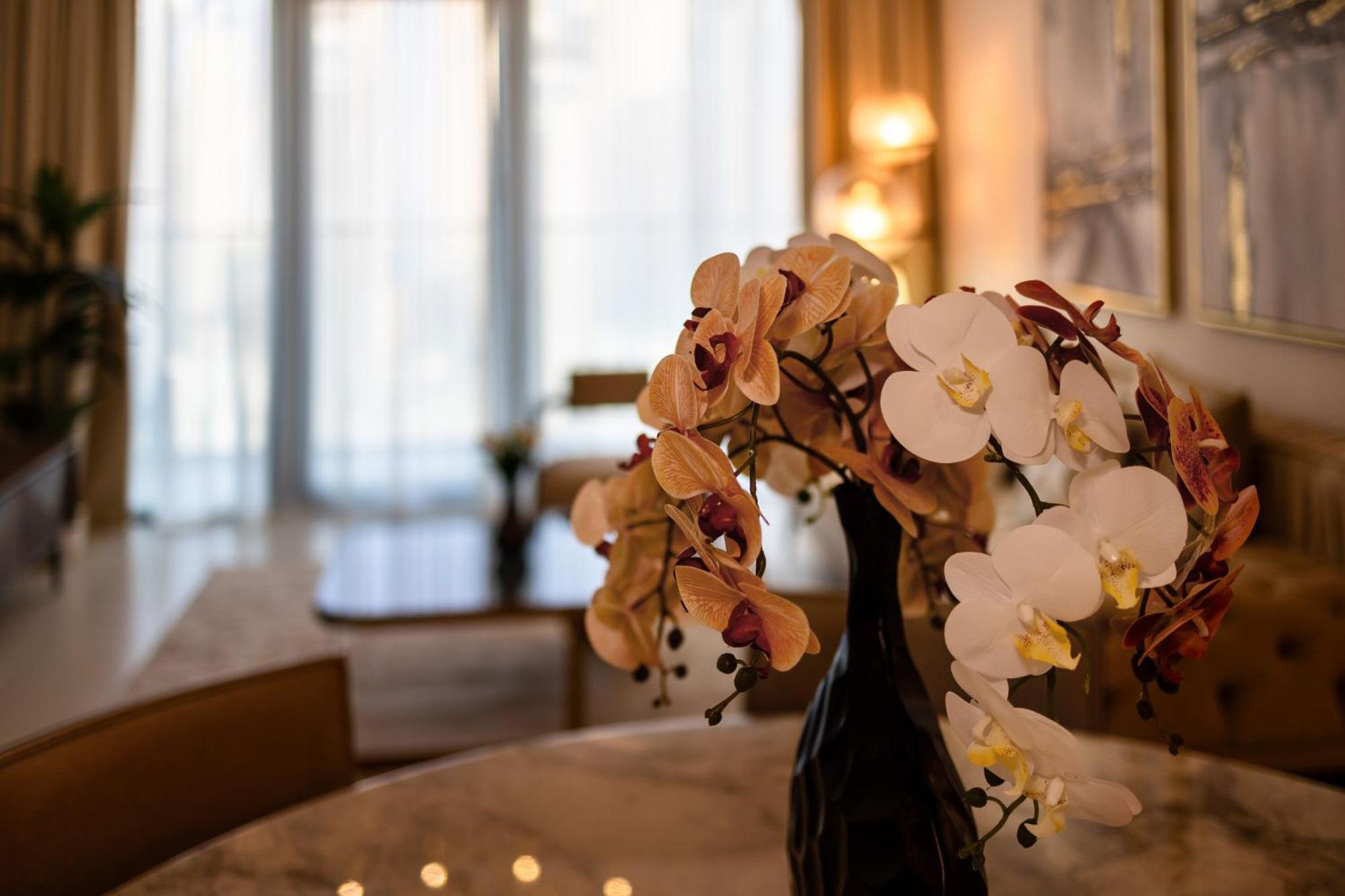 Elegant Family In Marina Vida * Dubai
