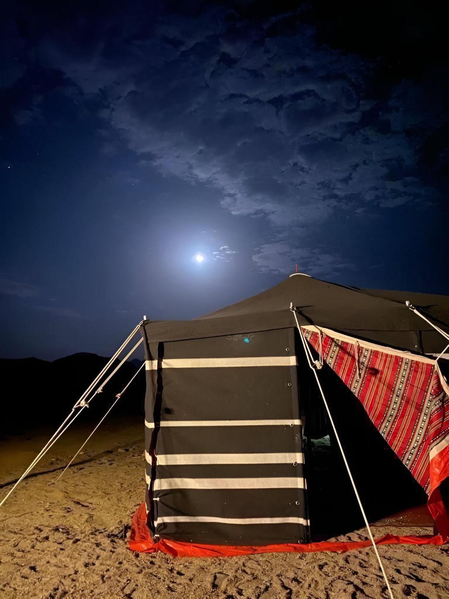 Sahara & Campsite