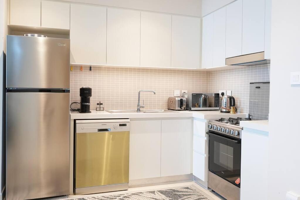 Apartment Brown Stone Creek Dubai