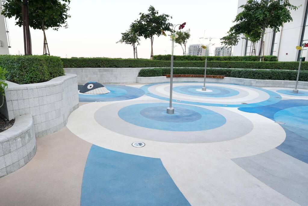 Apartment Brown Stone Creek Dubai