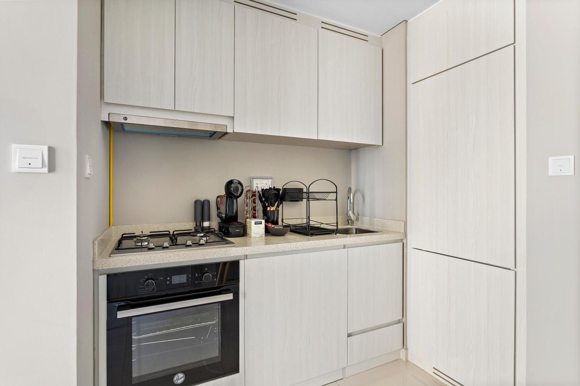 Apartment Stunning 1br Business Bay *