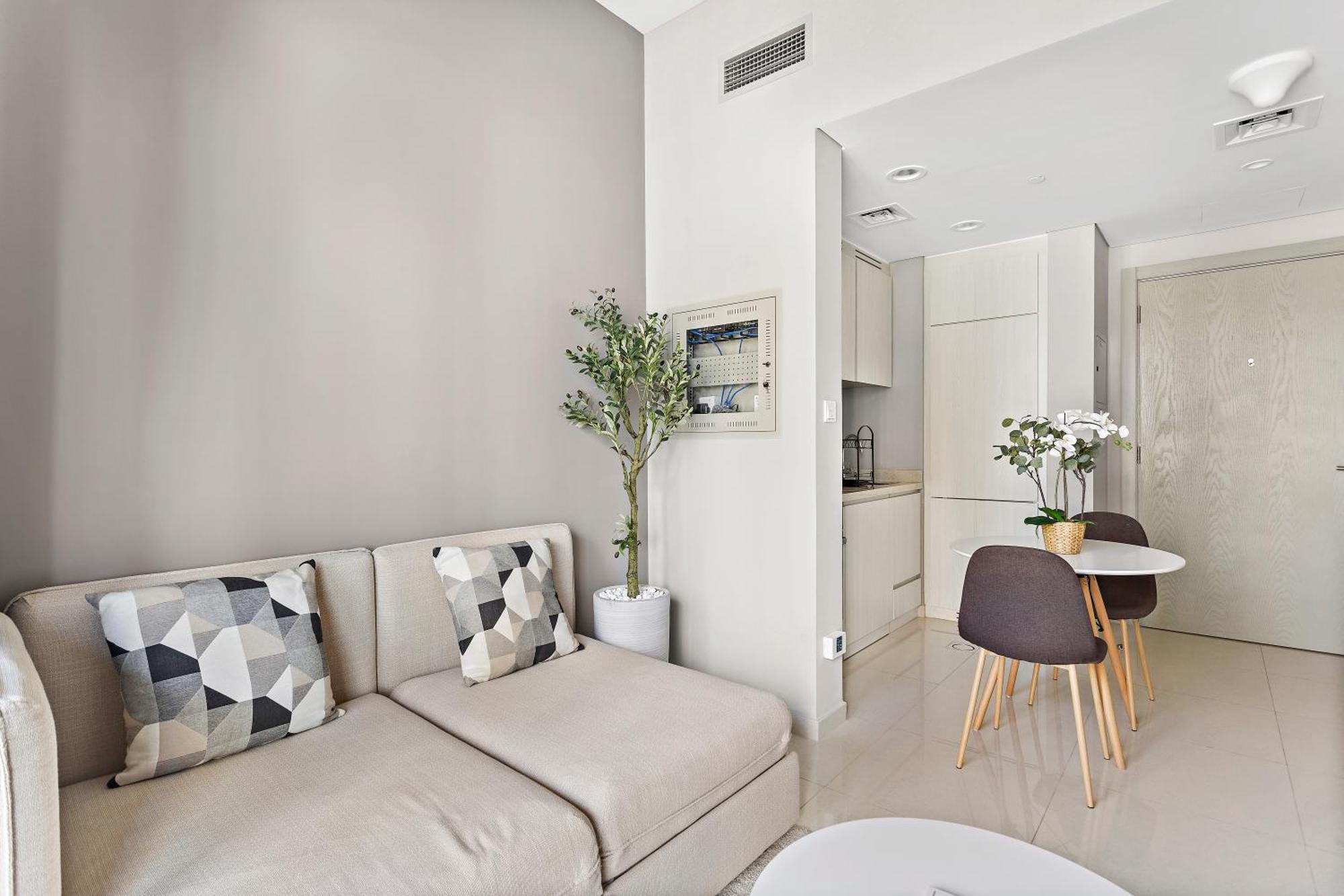 Stunning 1br Business Bay Dubai