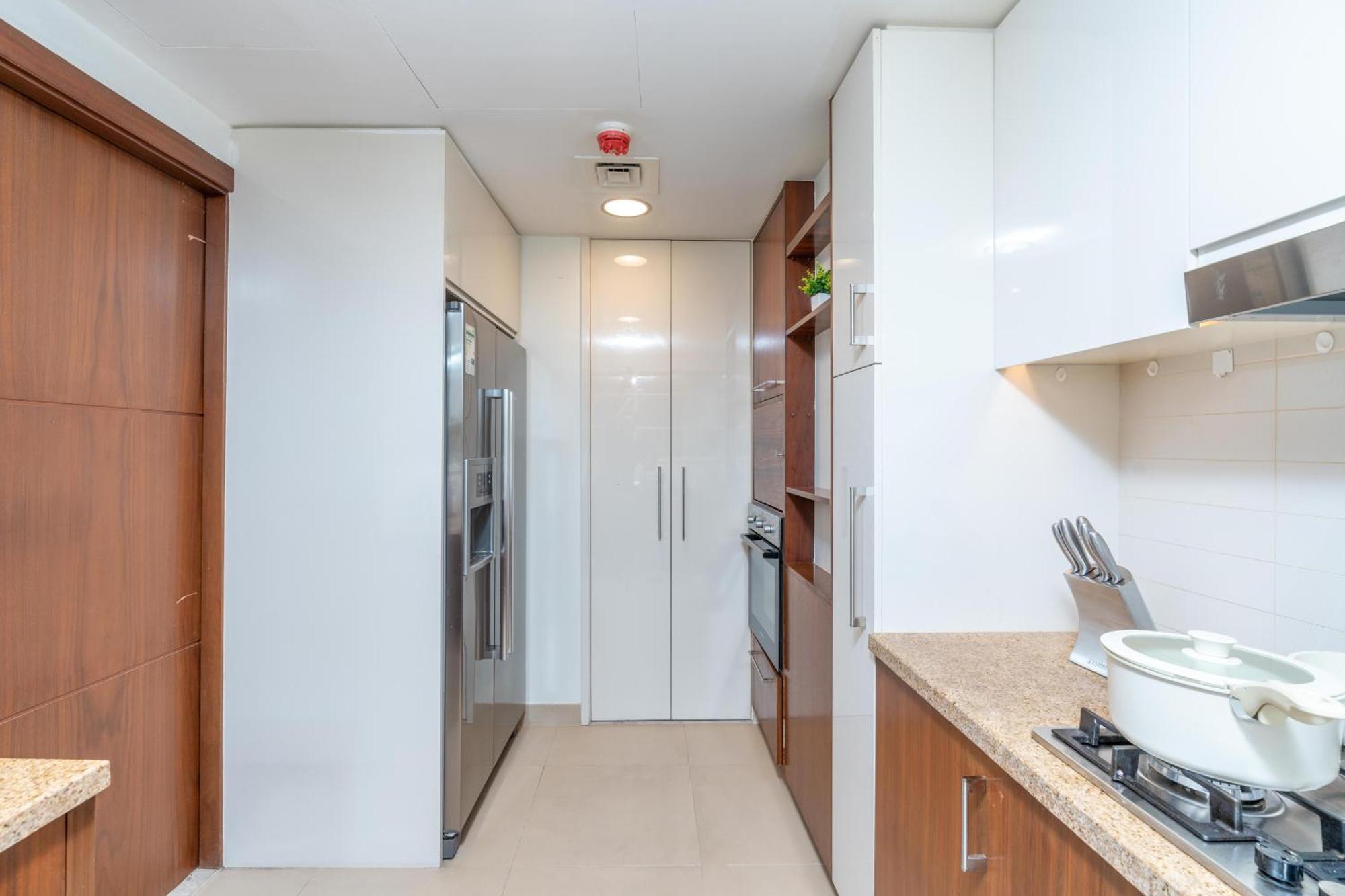 Whitesage - Unbeatable Views Of Burj Khalifa In This Huge 3br Dubai