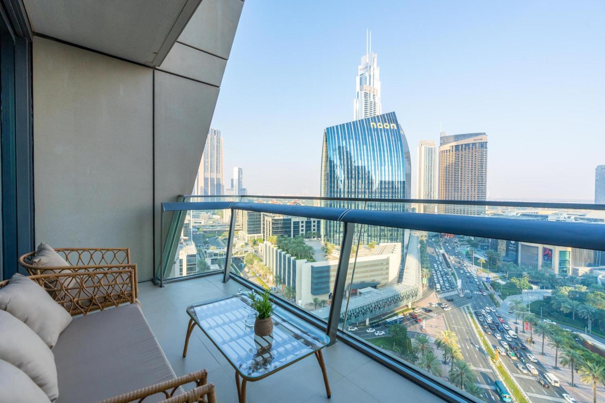Whitesage - Unbeatable Views Of Burj Khalifa In This Huge 3br Apartment Dubai