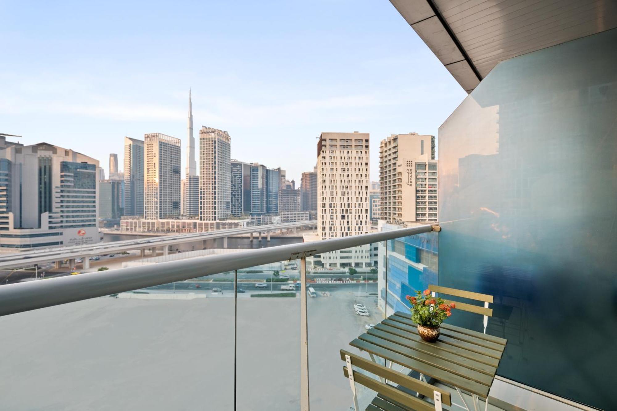 Cozy Business Bay With Burj Khalifa View *
