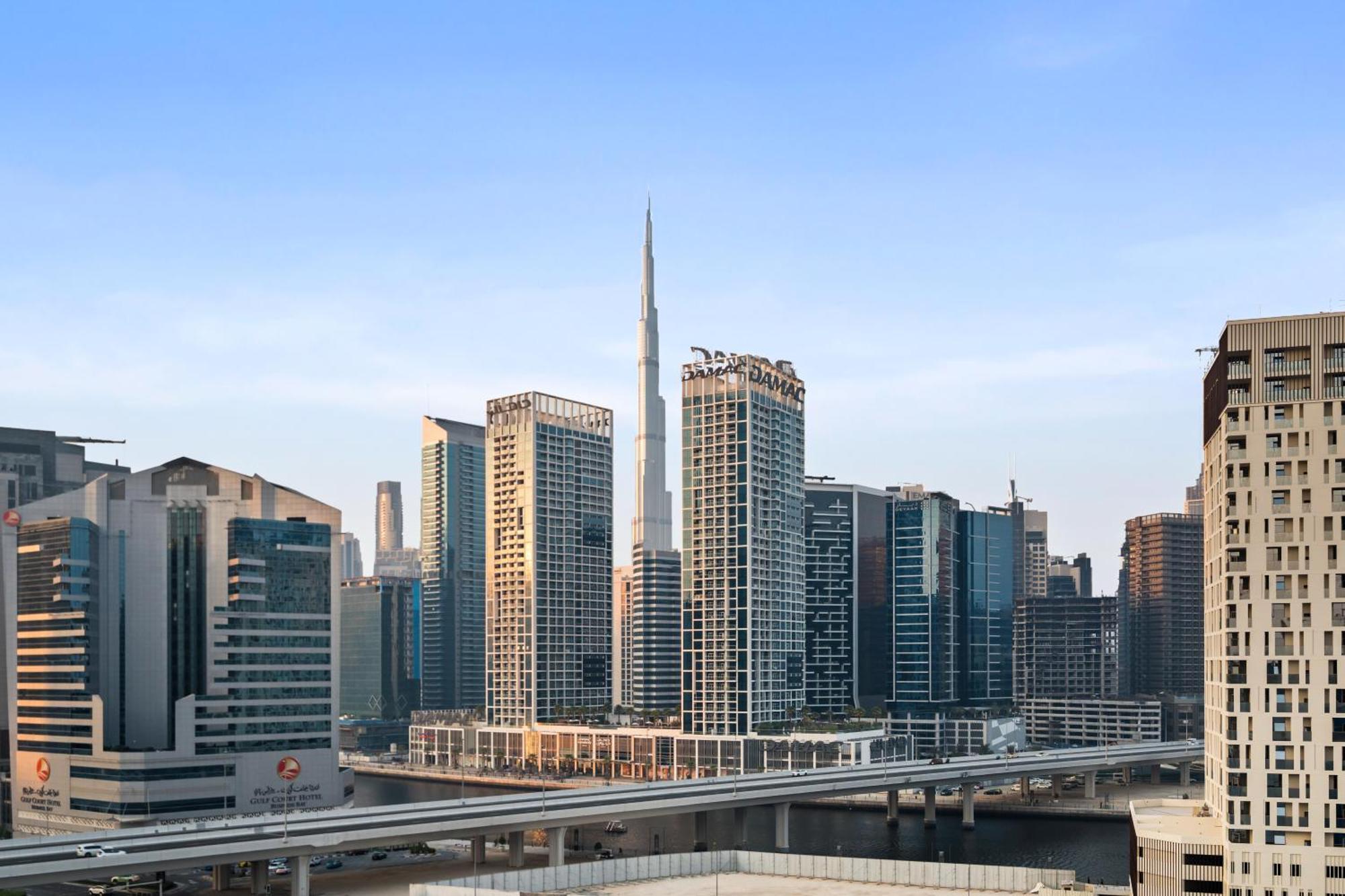 Cozy Business Bay With Burj Khalifa View Apartment *