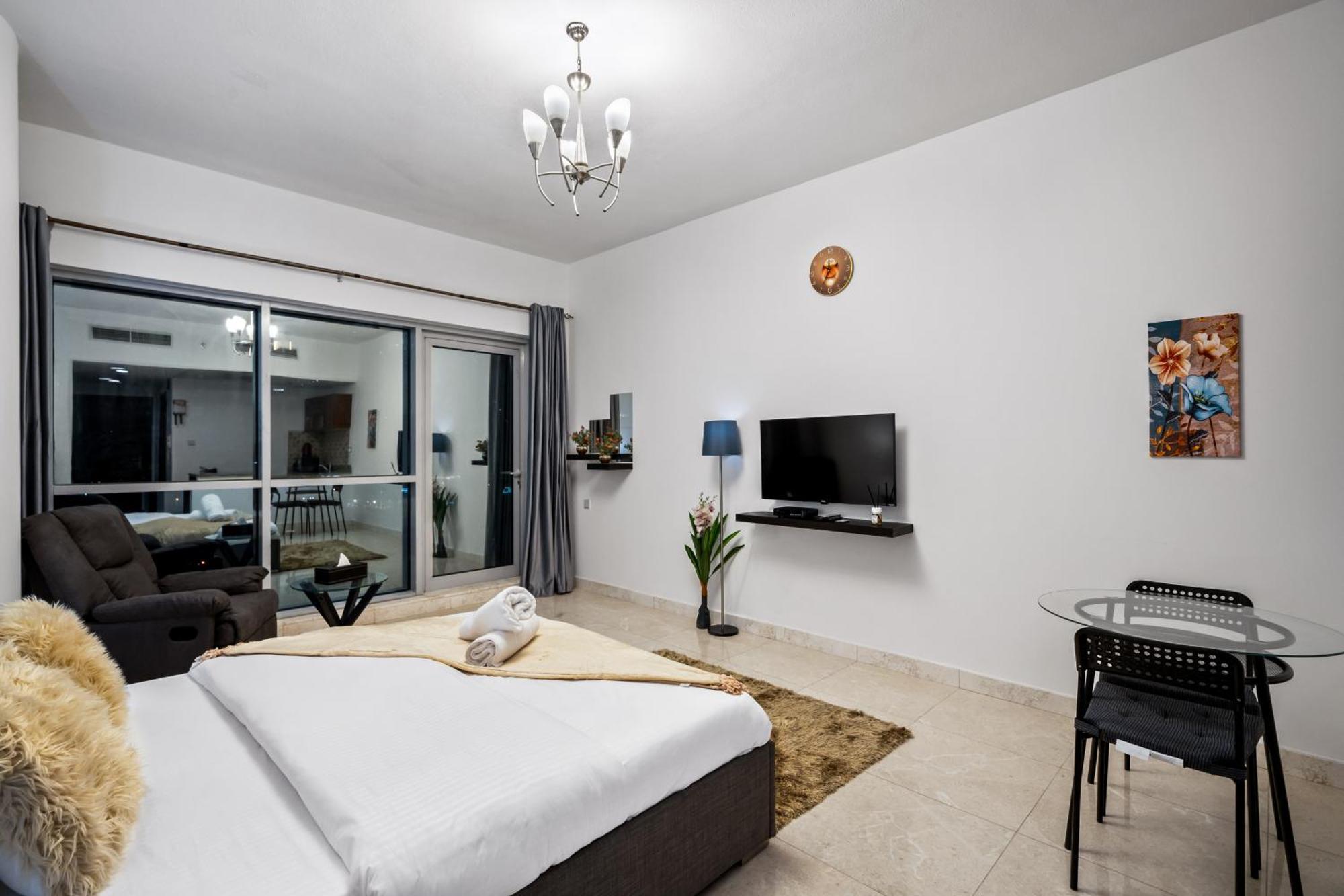 Apartment Cozy Business Bay With Burj Khalifa View *