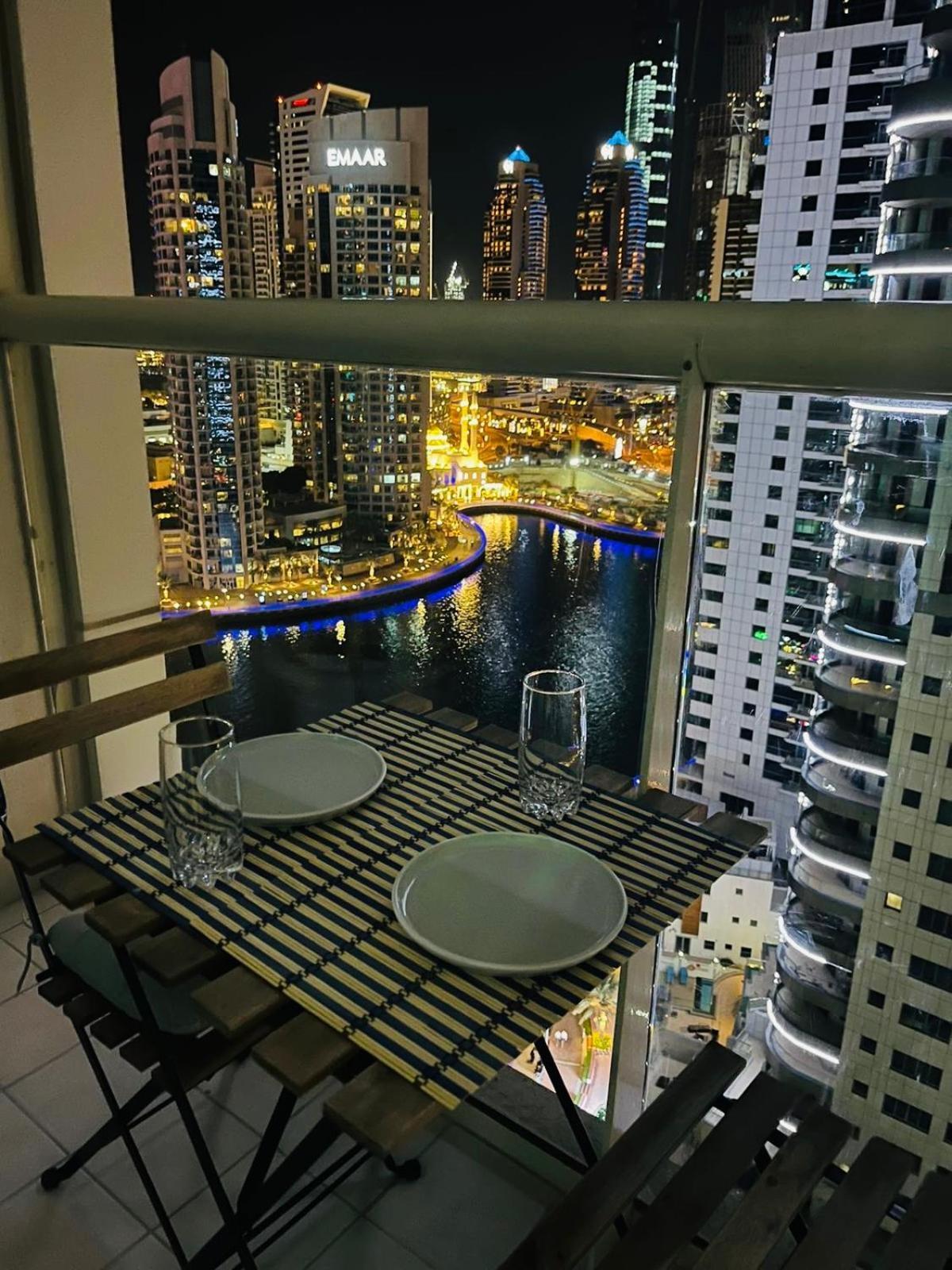 Amazing 1 Bedroom In Marina Apartamento