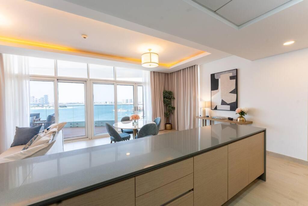 Luxury Mina Azizi Palm Jumeirah-private *