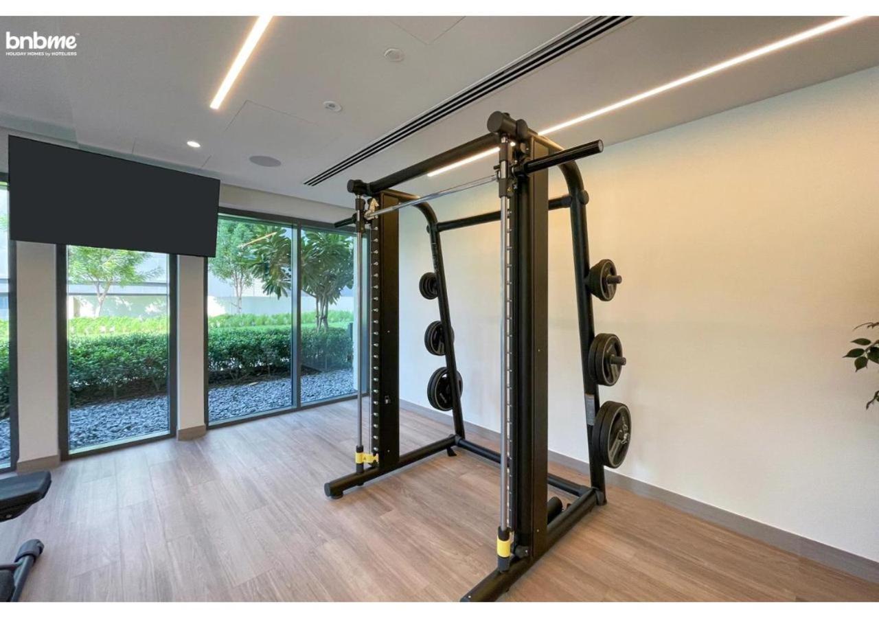 Bnbmehomes- Burj Royale Apartment Dubai