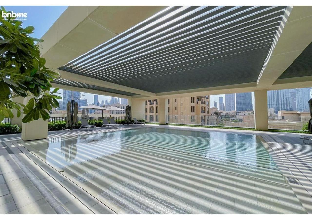 Bnbmehomes- Burj Royale Apartment Dubai
