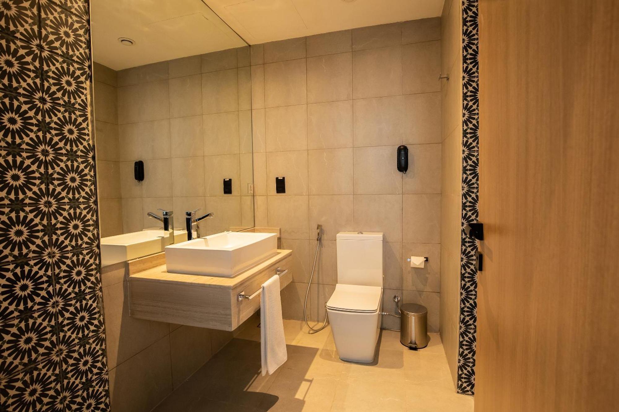 Grand Kingsgate Jaddaf Waterfront By Millennium Hotel Dubai