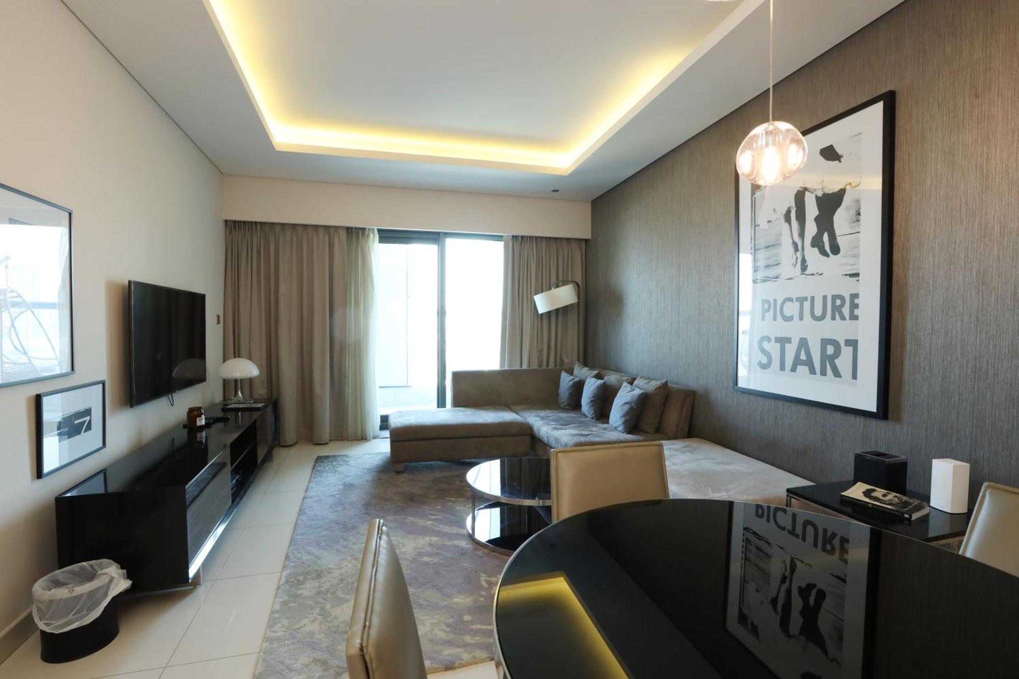 Daire Brown Stone Paramount Towers Dubai