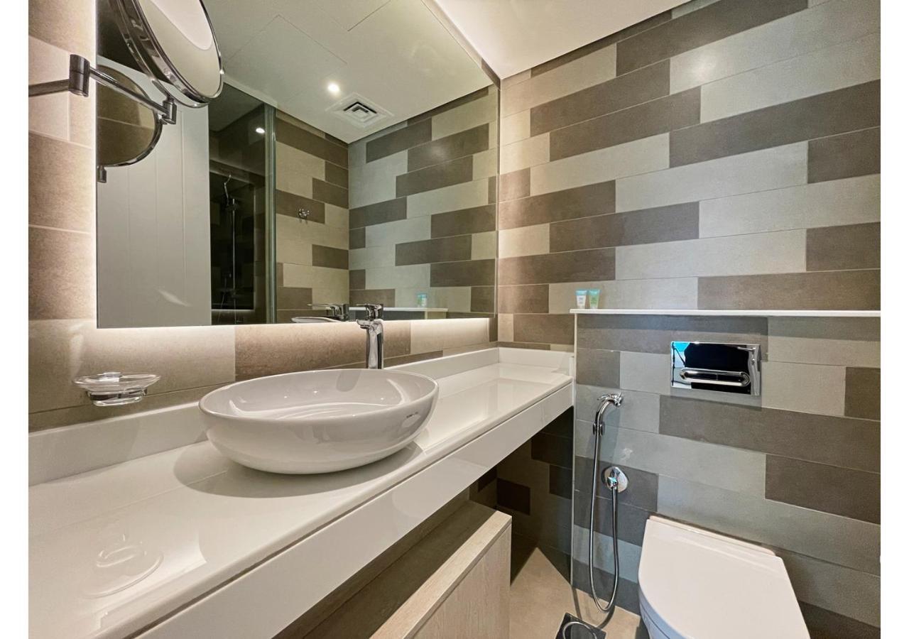 First Class In Seven Palm With Direct Access To The West Palm And Nakheel Mall *
