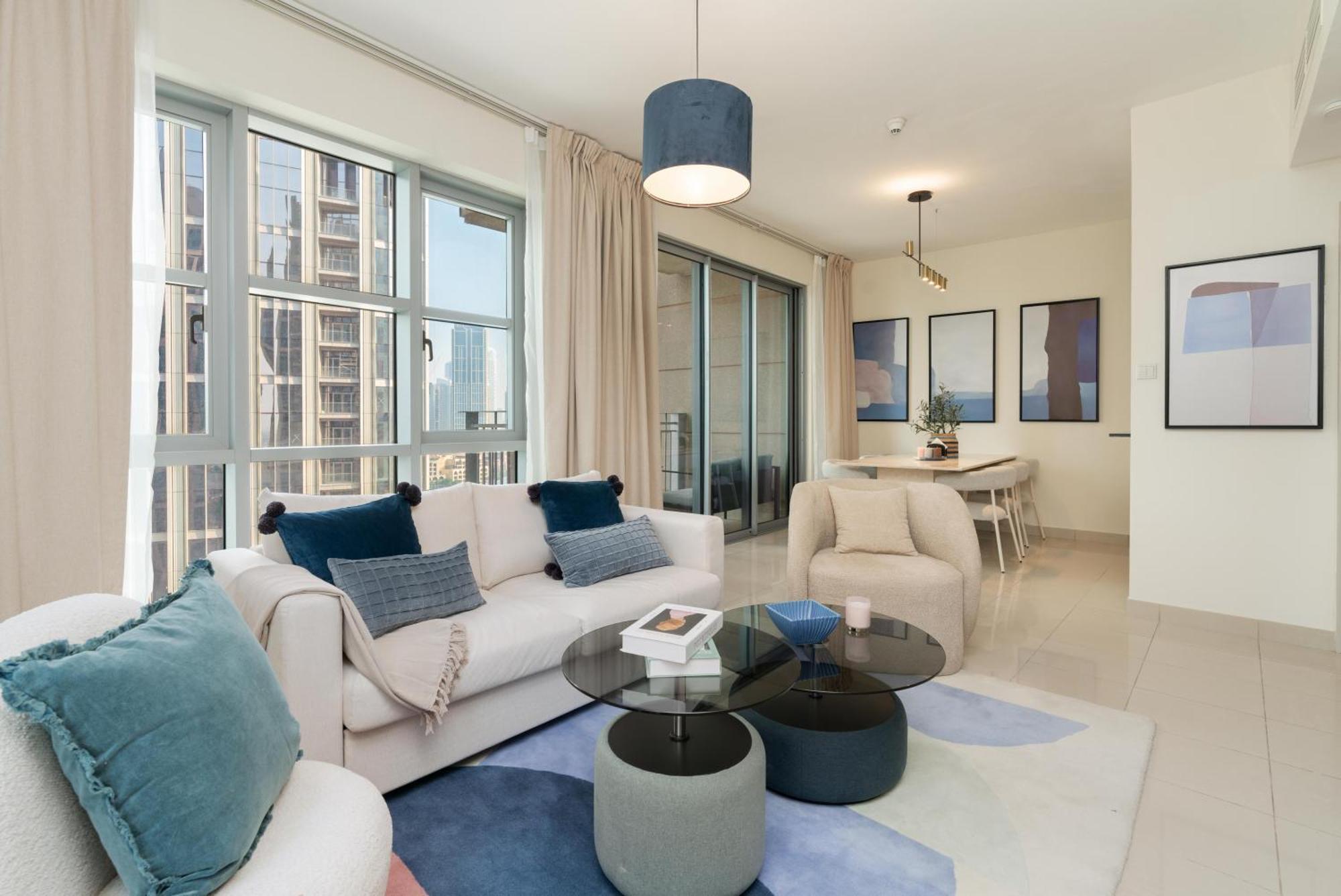 Apartamento Burj Khalifa Views / 5 Min Walk From Mall / Opera / Upgraded / Designer Choice / 8 People / The Location *