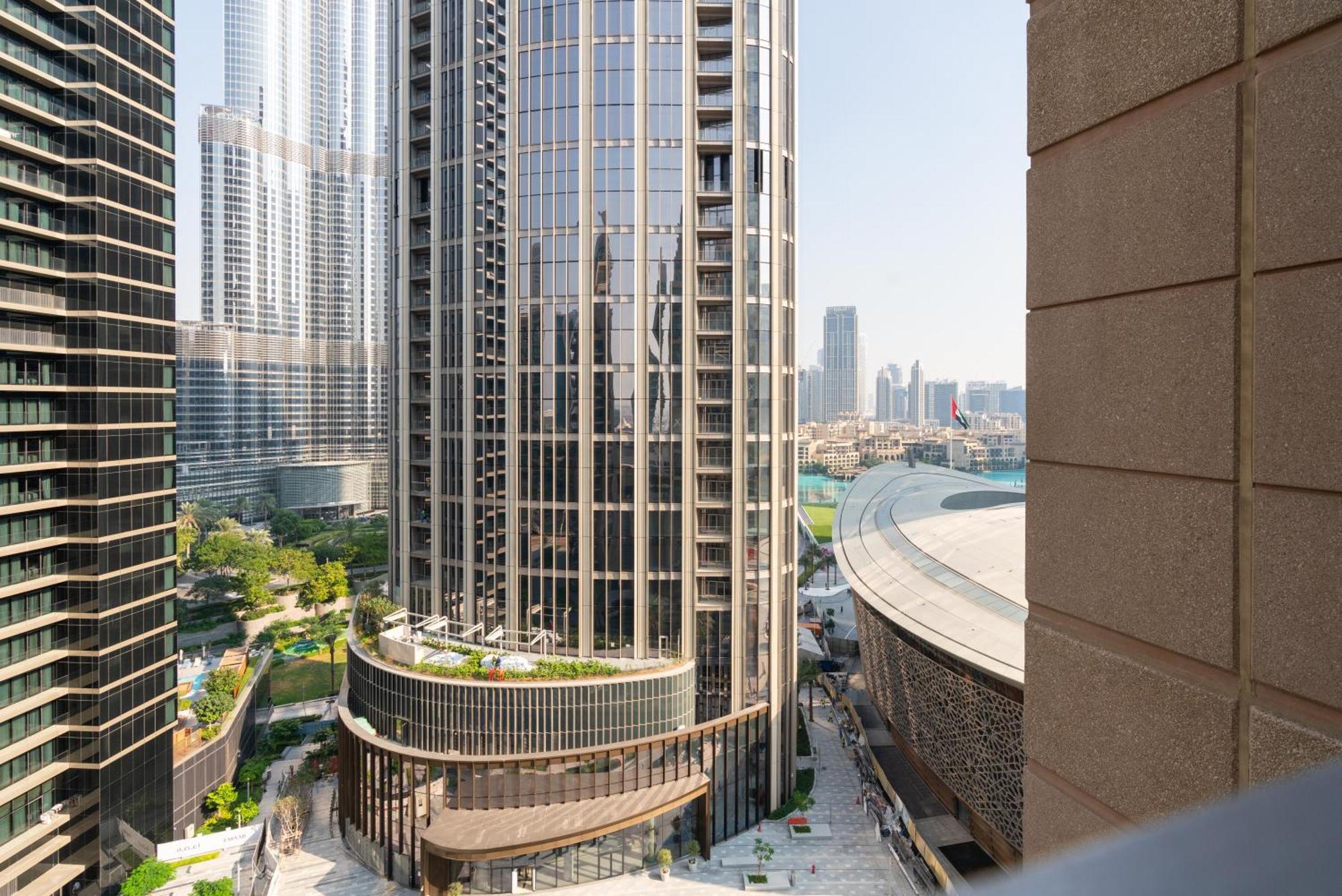 Burj Khalifa Views / 5 Min Walk From Mall / Opera / Upgraded / Designer Choice / 8 People / The Location Apartamento