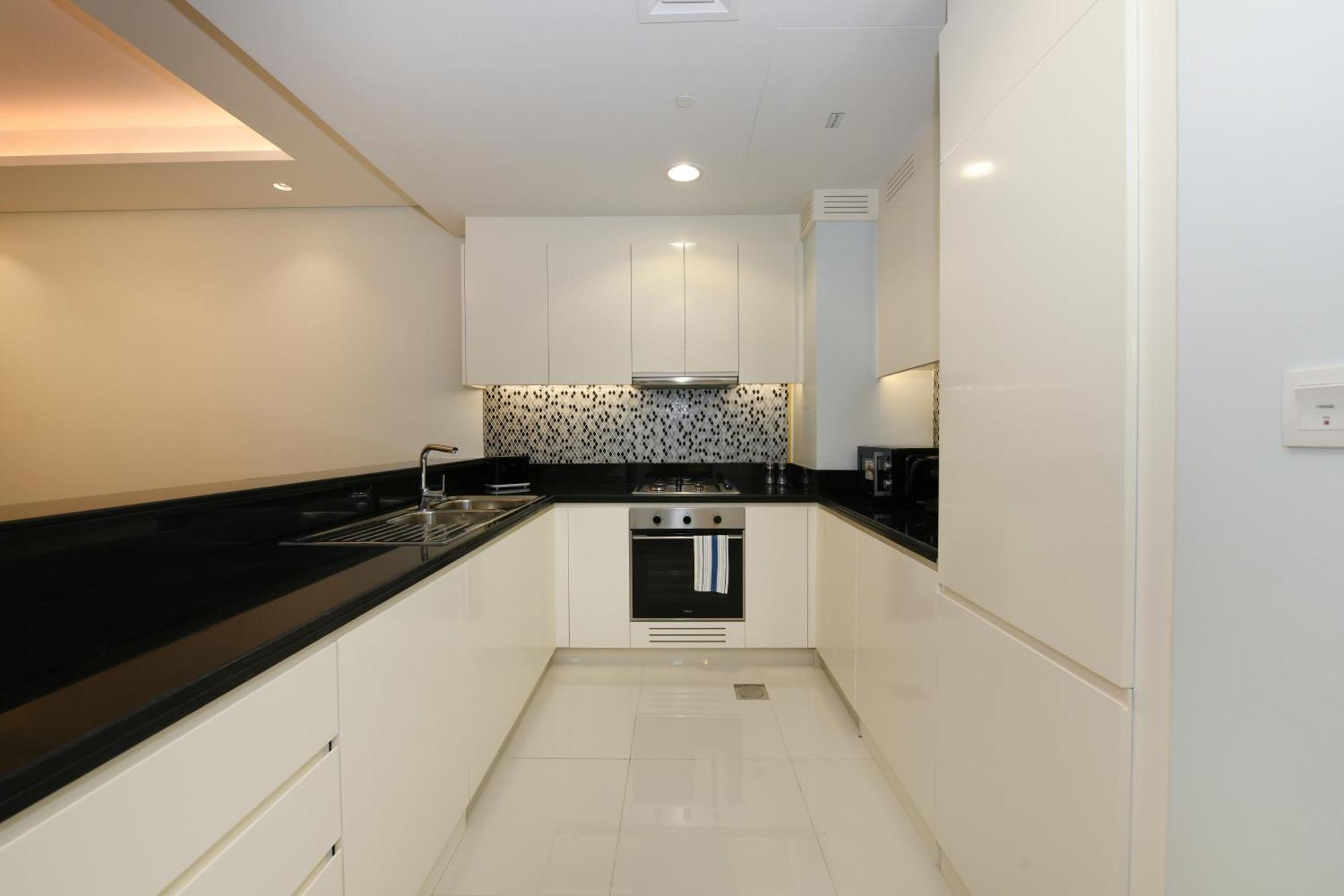 Skyline Serenity 2br Haven Apartment Dubai