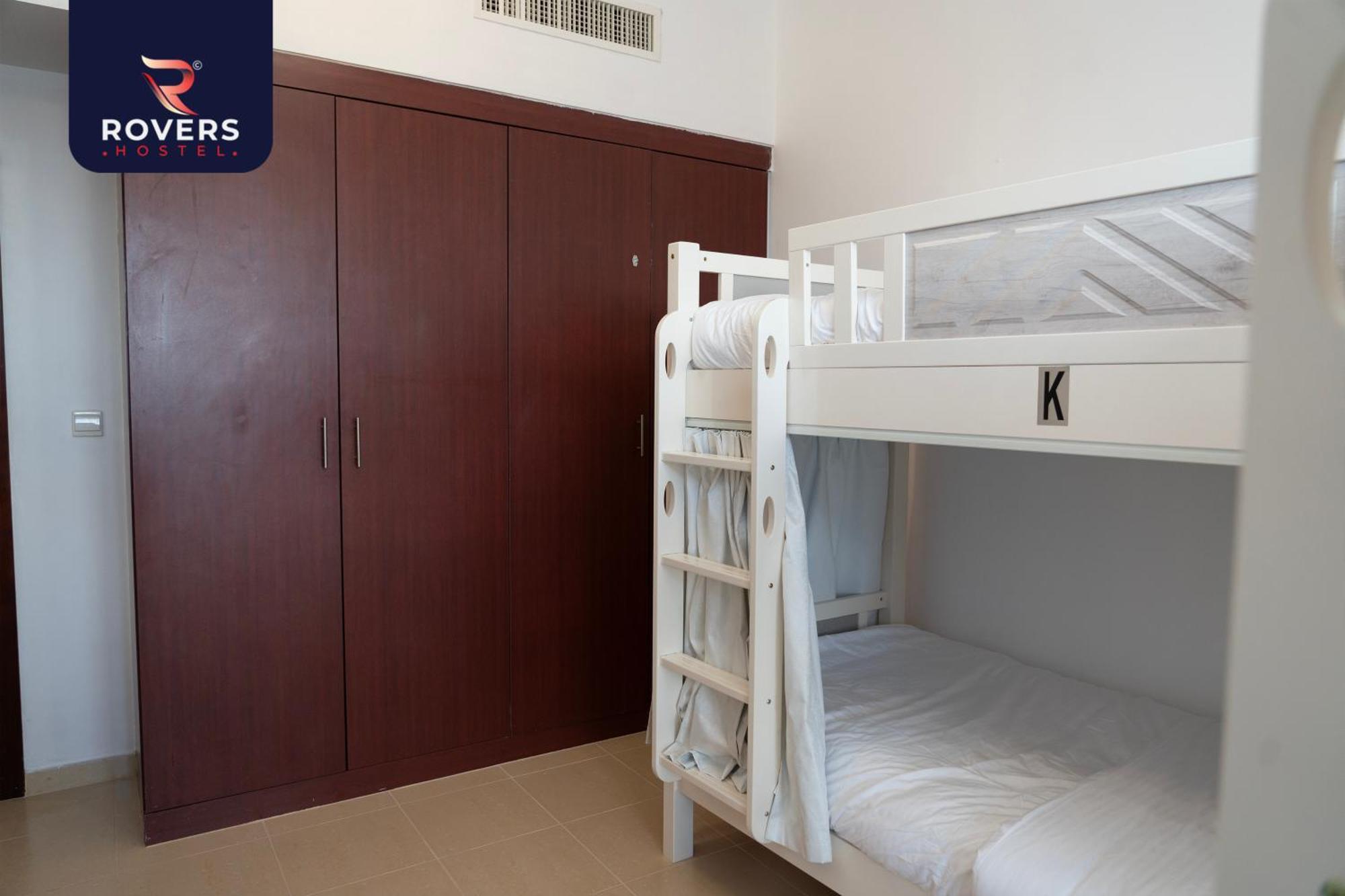 Hostel Rovers Beach Jbr *