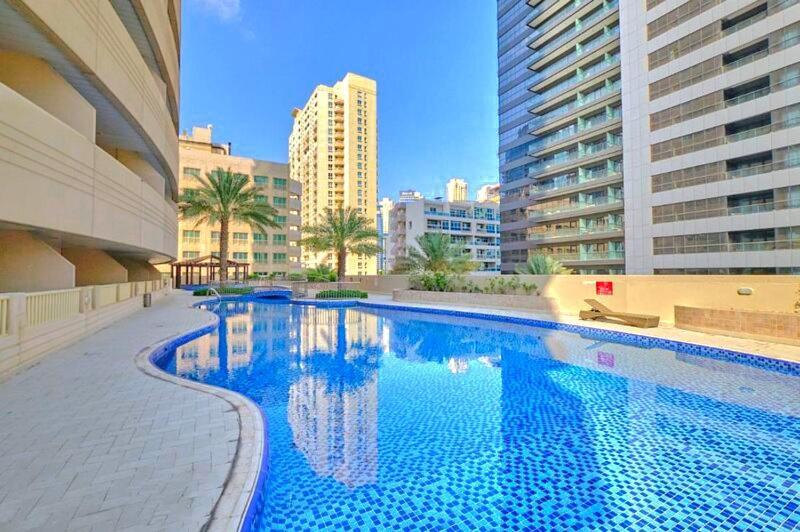 Apartment Luxury 1 Bedroom On Marina Walk Dubai