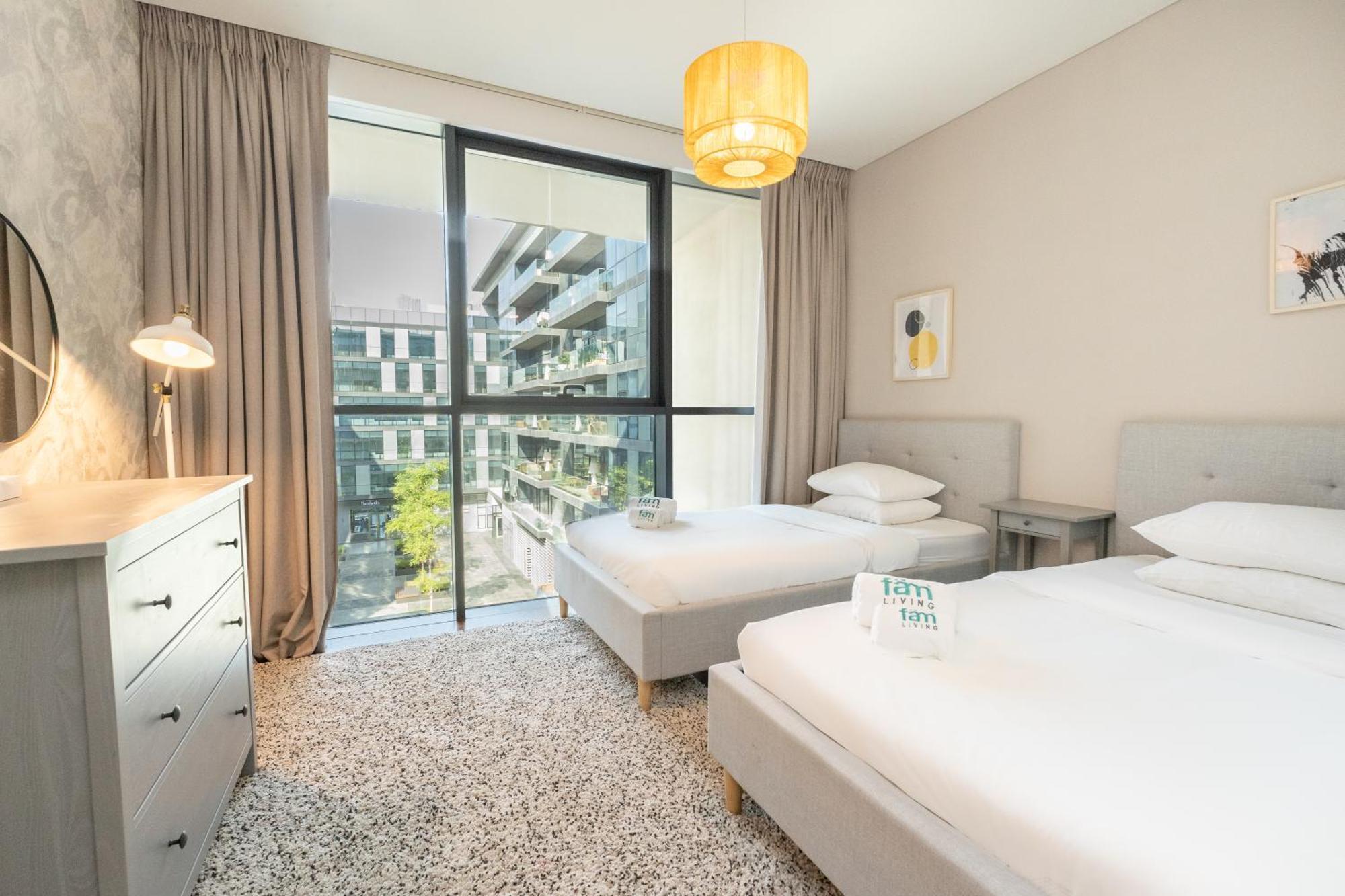 Fam Living Walk - Opposite Walk Mall - 2a * Dubai