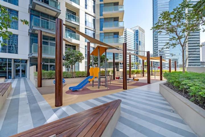 Vogue Downtown - Bellevue Towers Dubai