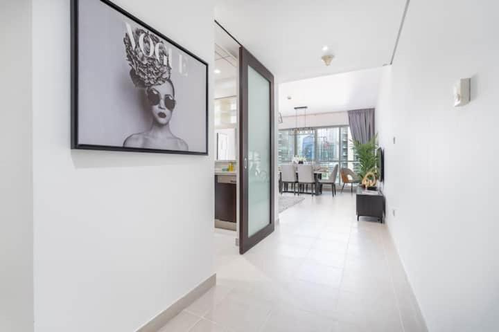 Vogue Downtown - Boulevard Tower - Burj Khalifa View Apartamento Dubai