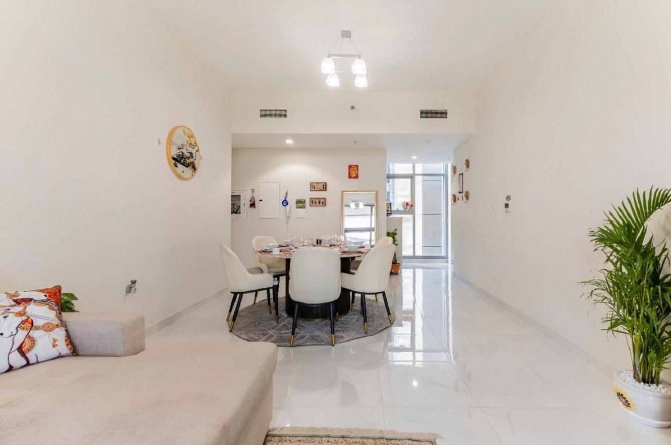 Bright & Cozy, Near Metro & Downtown, Pool, Gym Daire *