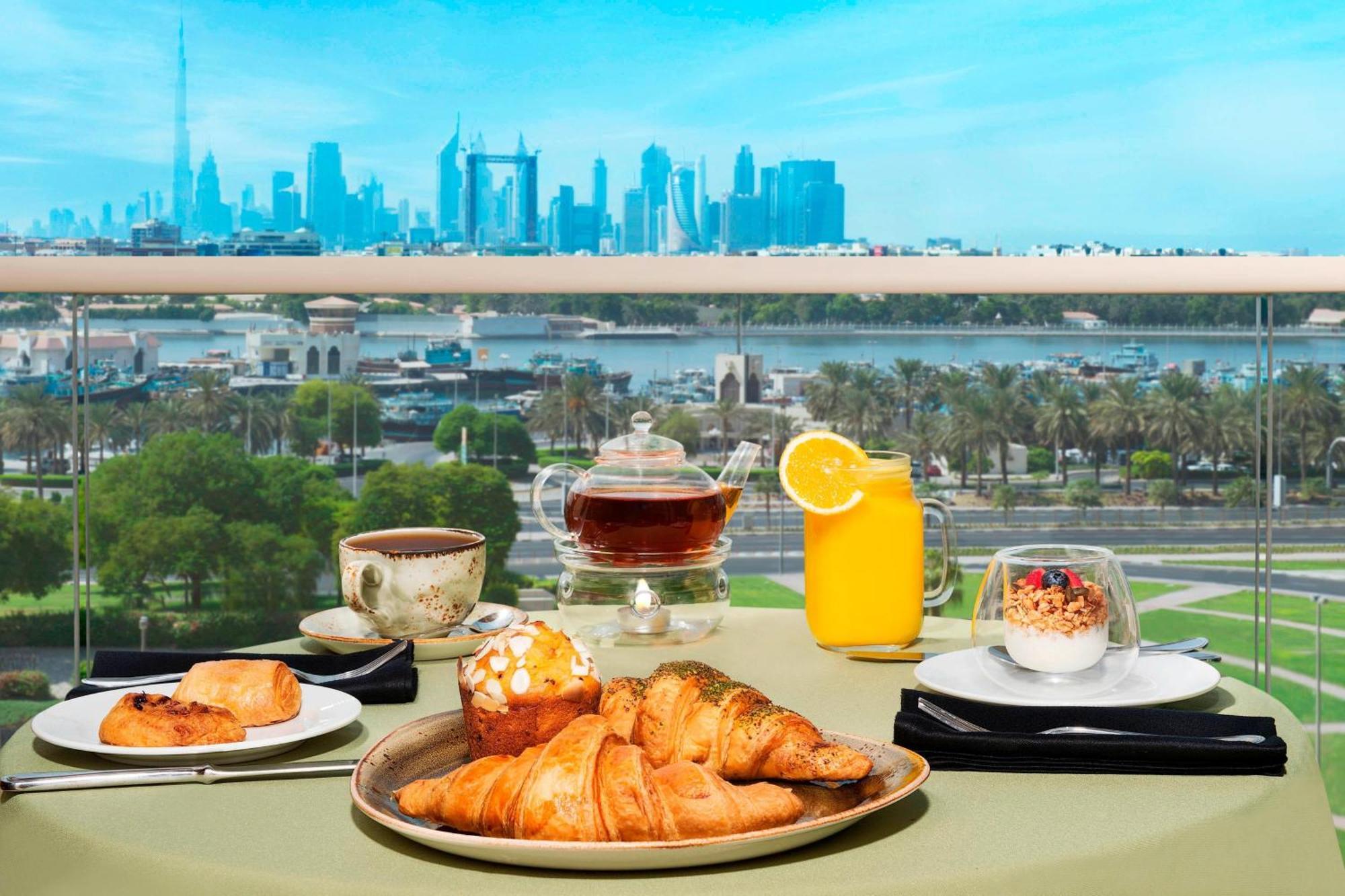 Marriott Executive Creek Hotel 4*