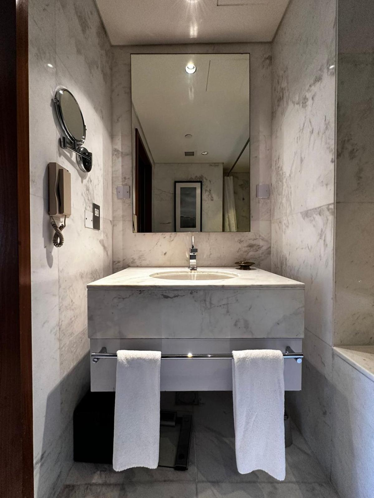 Apartment Fashion Avenue Dubai Mall Burj Khalifa View Residence- Formerly Address Dubai Mall *