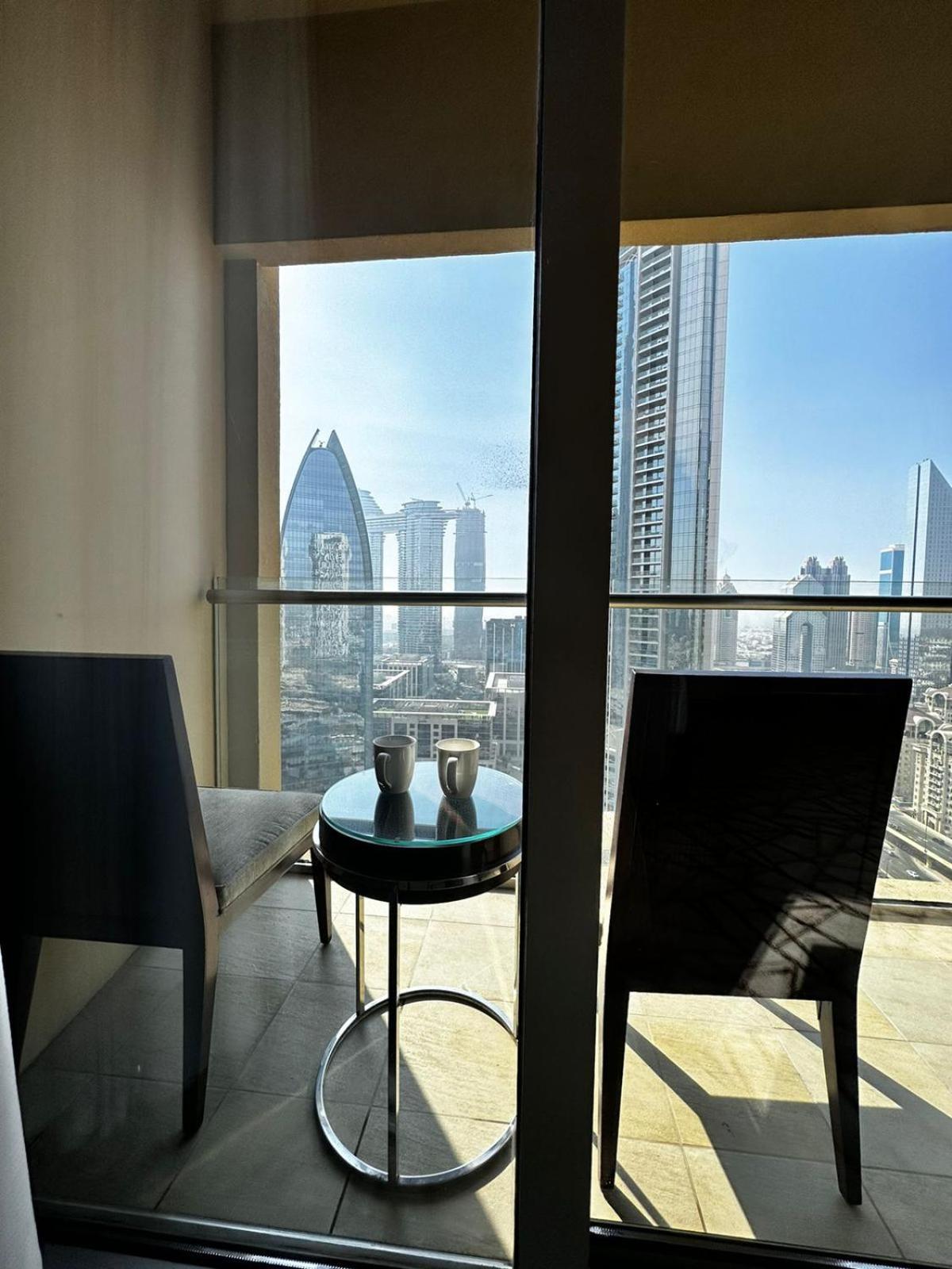 Mall Fashion Avenue Burj Khalifa View Residence- Formerly Address Mall * Dubai