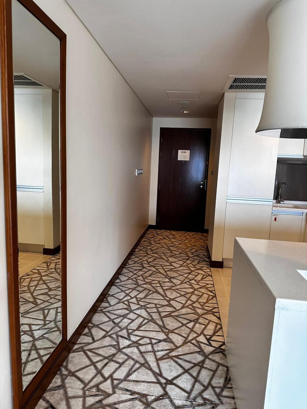 Mall Fashion Avenue Burj Khalifa View Residence- Formerly Address Mall Apartment Dubai