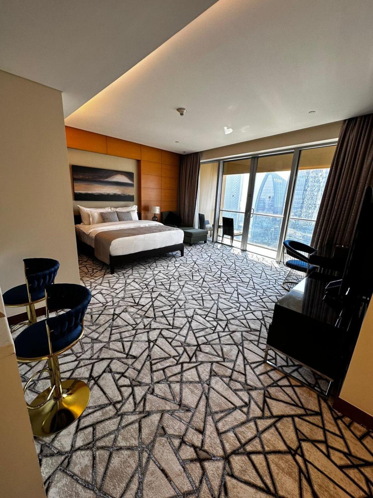 Mall Fashion Avenue Burj Khalifa View Residence- Formerly Address Mall Apartment