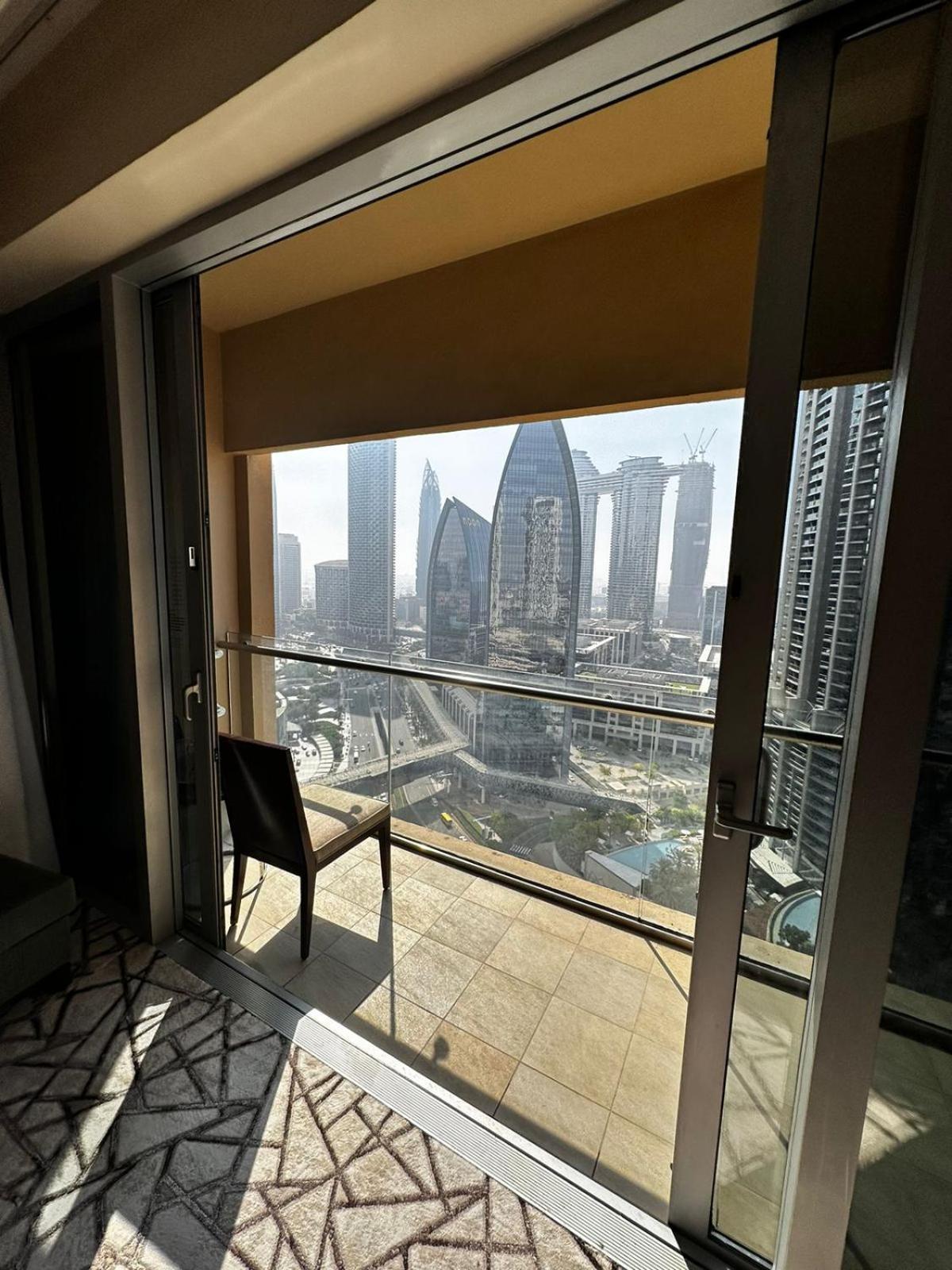 Mall Fashion Avenue Burj Khalifa View Residence- Formerly Address Mall Apartment *