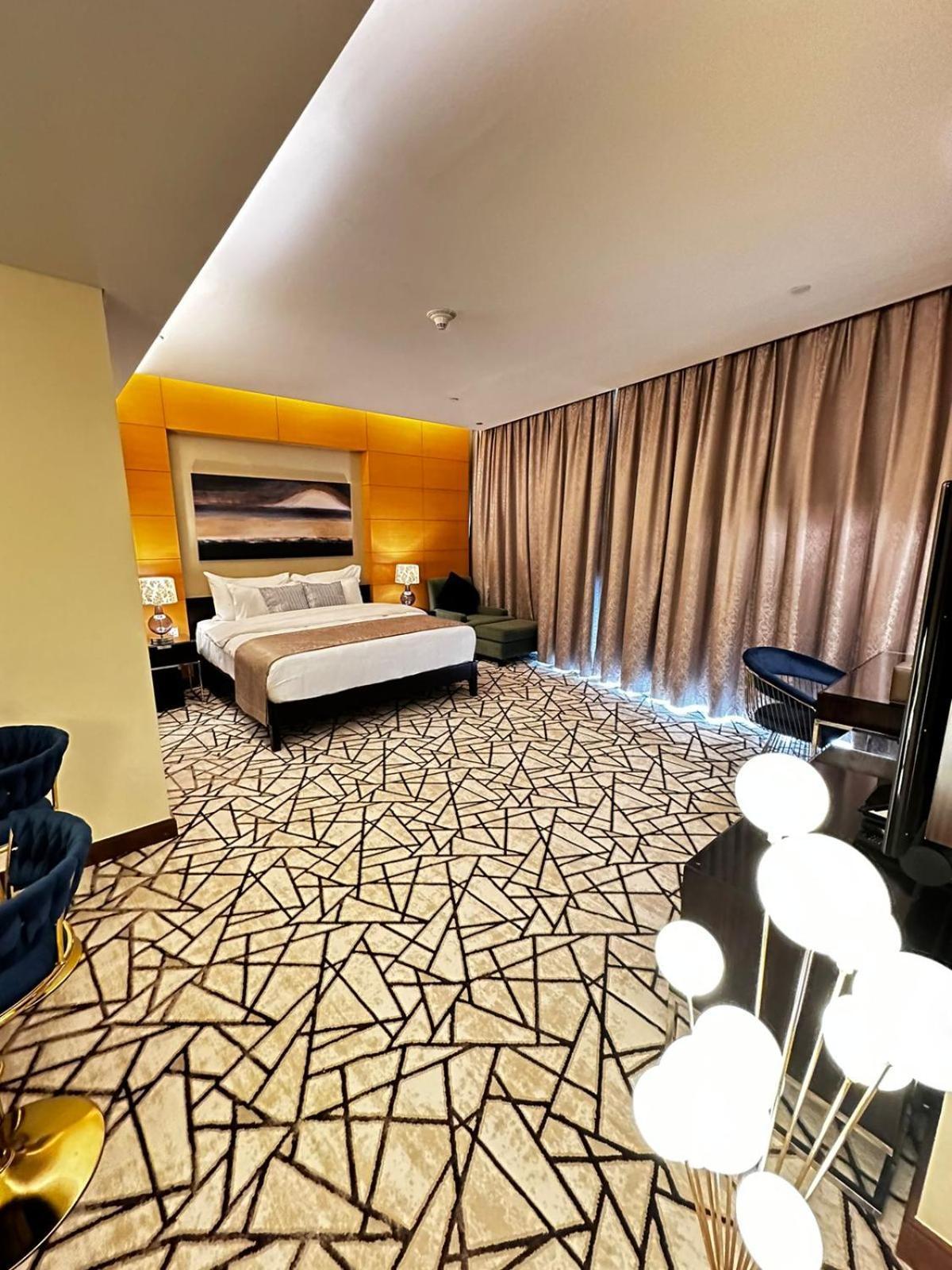 Apartment Mall Fashion Avenue Burj Khalifa View Residence- Formerly Address Mall