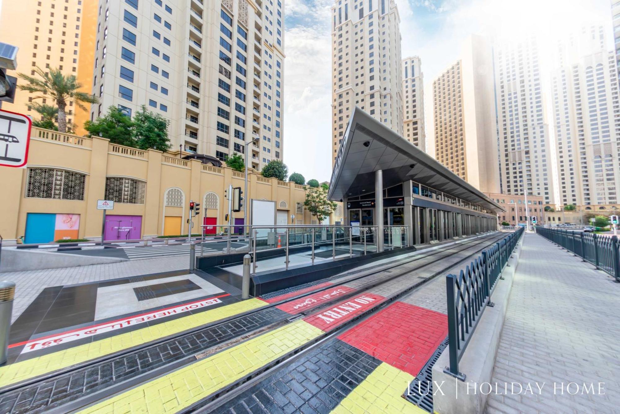 Lux Marina Promenade 2 Bedroom Prime Location Apt * Dubai