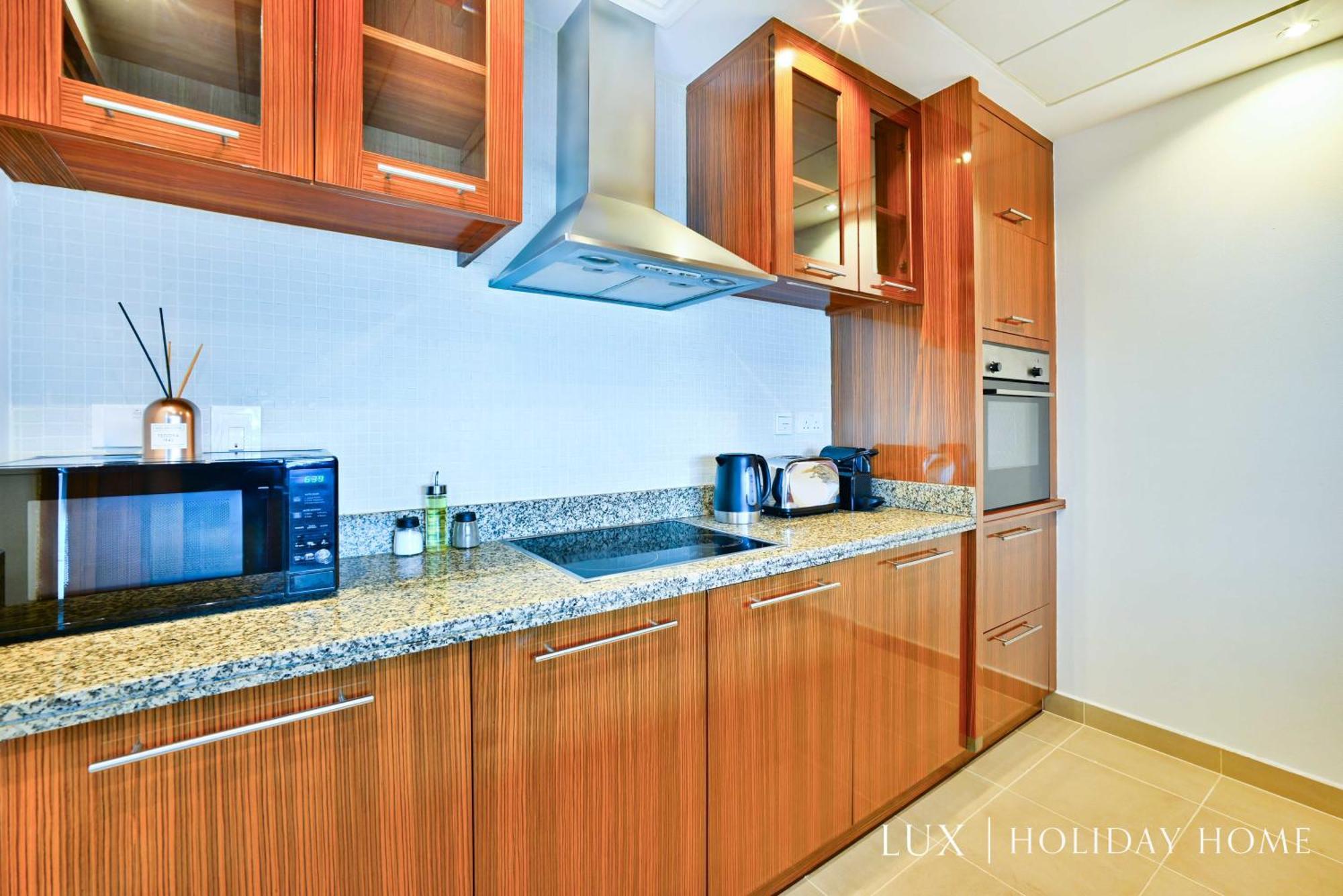 Lux Marina Promenade 2 Bedroom Prime Location Apt Apartment *