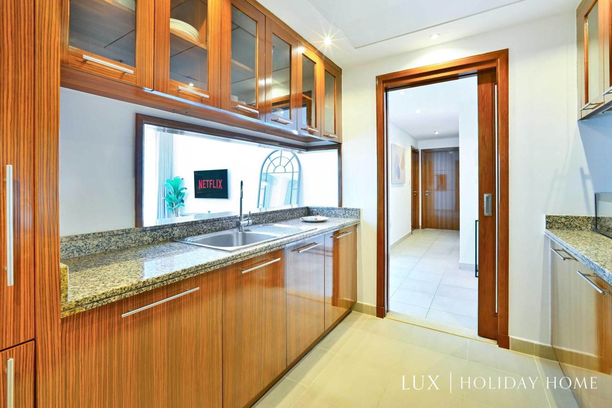 Lux Marina Promenade 2 Bedroom Prime Location Apt *