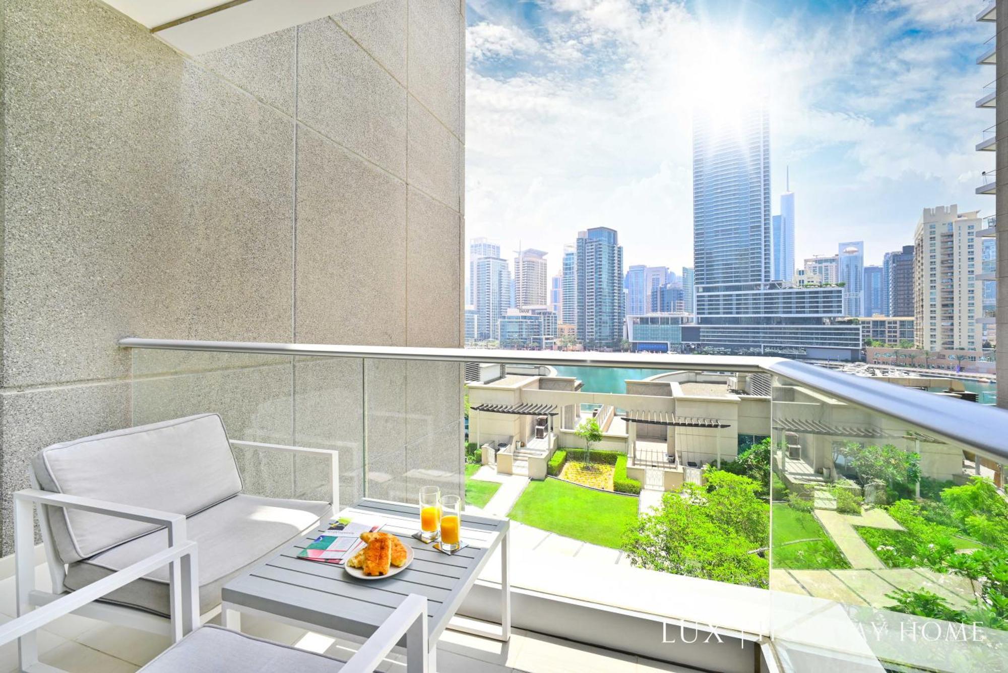 Lux Marina Promenade 2 Bedroom Prime Location Apt * Dubai