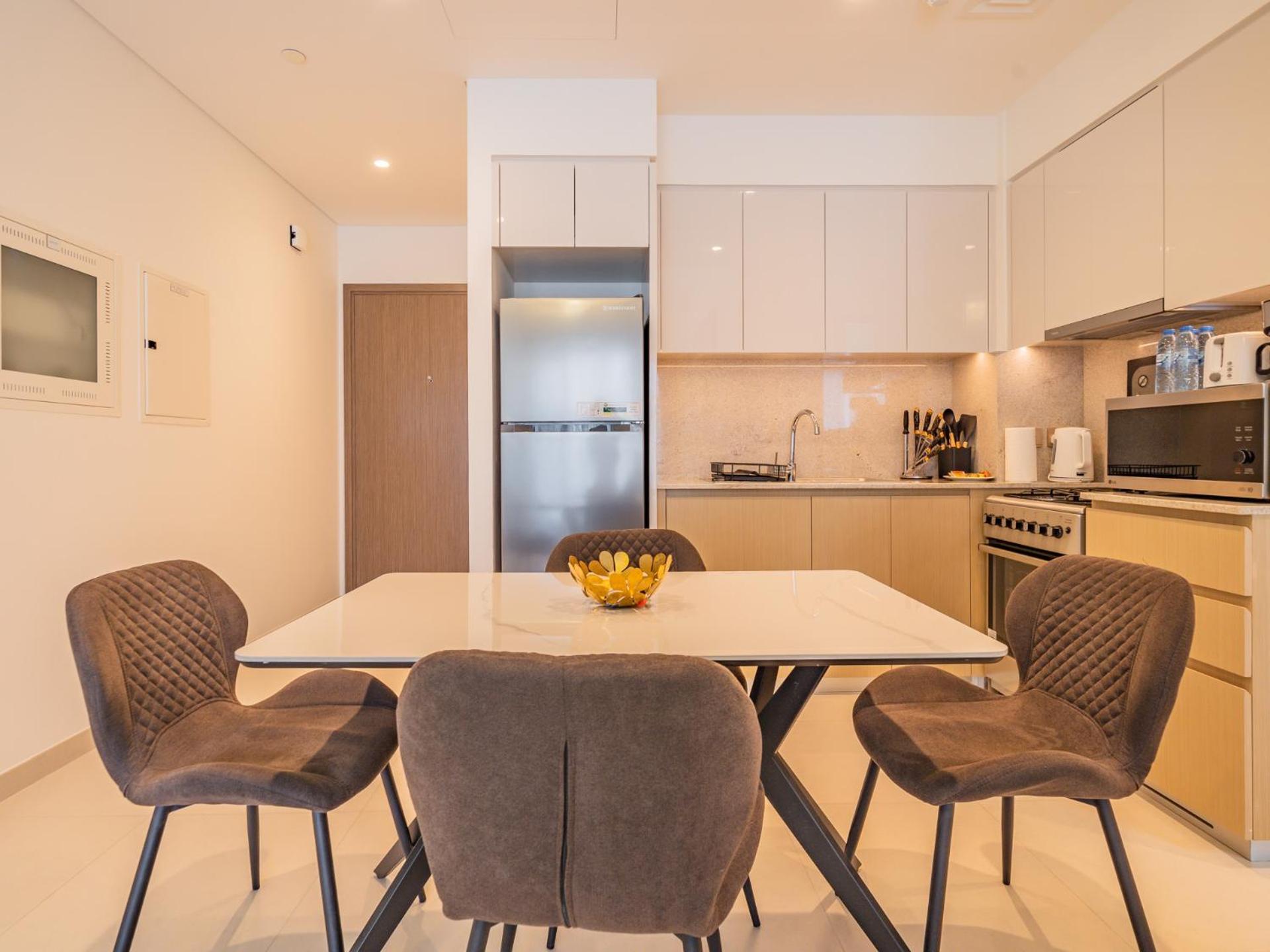 Downtown Decadence : A 1br Urban Sanctuary Apartment *