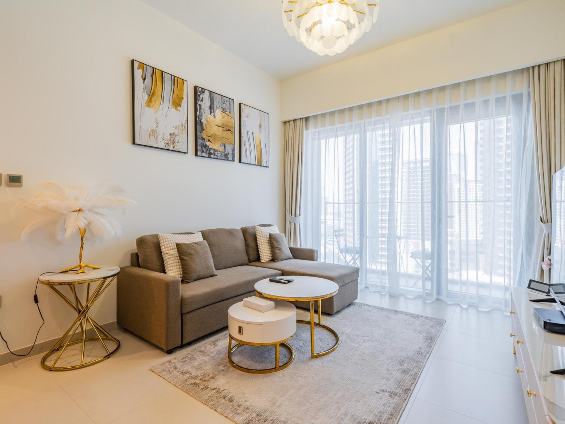 Downtown Decadence : A 1br Urban Sanctuary Apartment