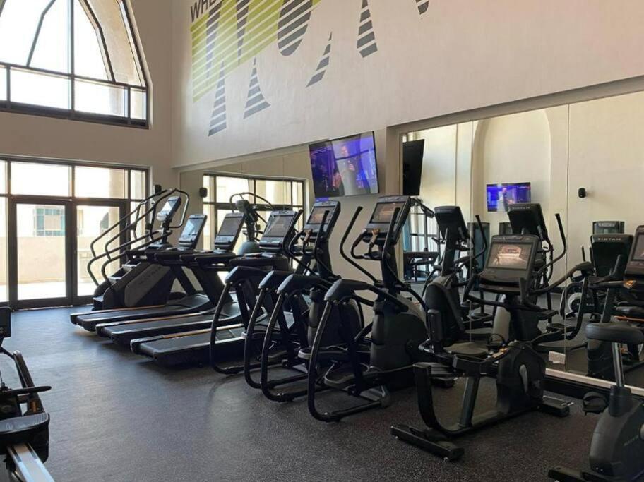 Daire Tranquil Oasis- 2bedroom, Connected To Mall *