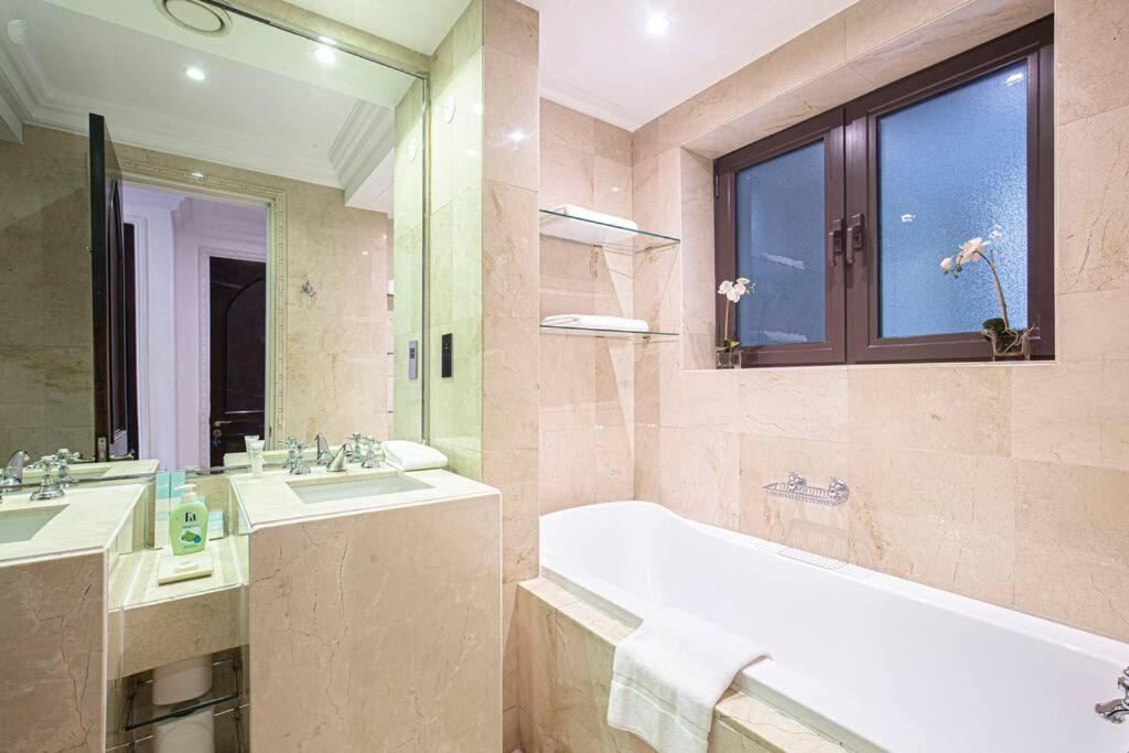 Daire Tranquil Oasis- 2bedroom, Connected To Mall