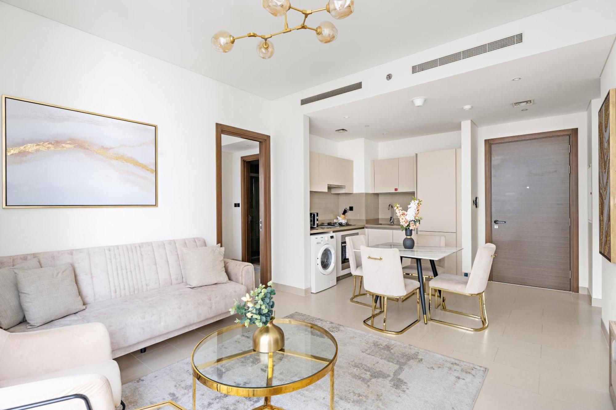 Beautiful 2 Bedroom Next To Business Bay - Sobha Creek Vista * Dubai