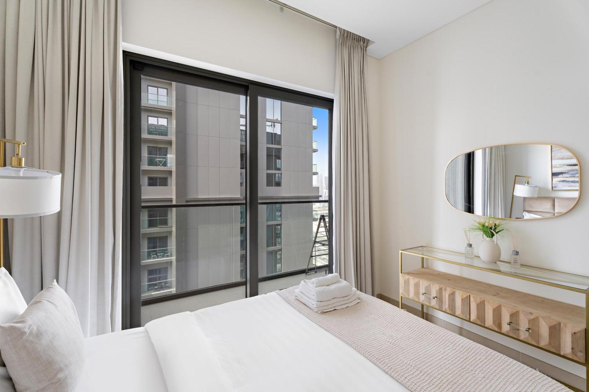 Beautiful 2 Bedroom Next To Business Bay - Sobha Creek Vista Apartment