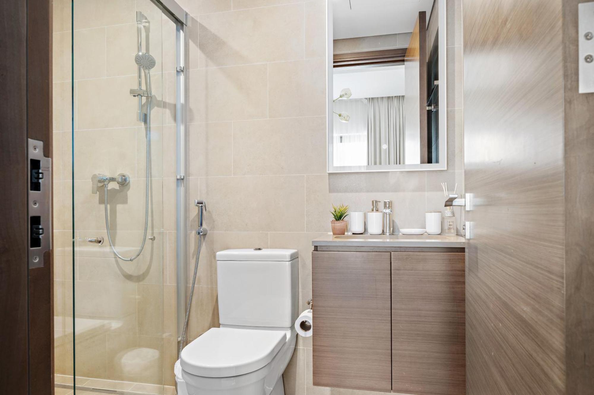 Apartment Beautiful 2 Bedroom Next To Business Bay - Sobha Creek Vista Dubai