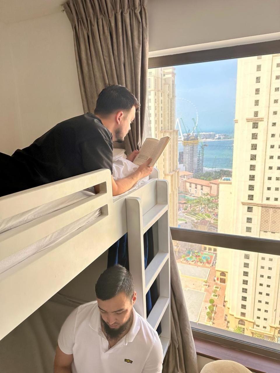 Albergue Travel Hub Premium Dubai