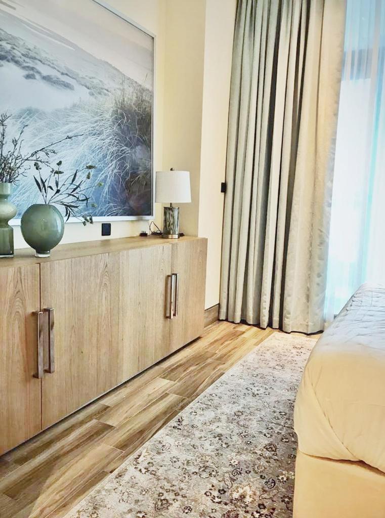 Vacay Lettings 1 Bed Business In J One Tower Apartment