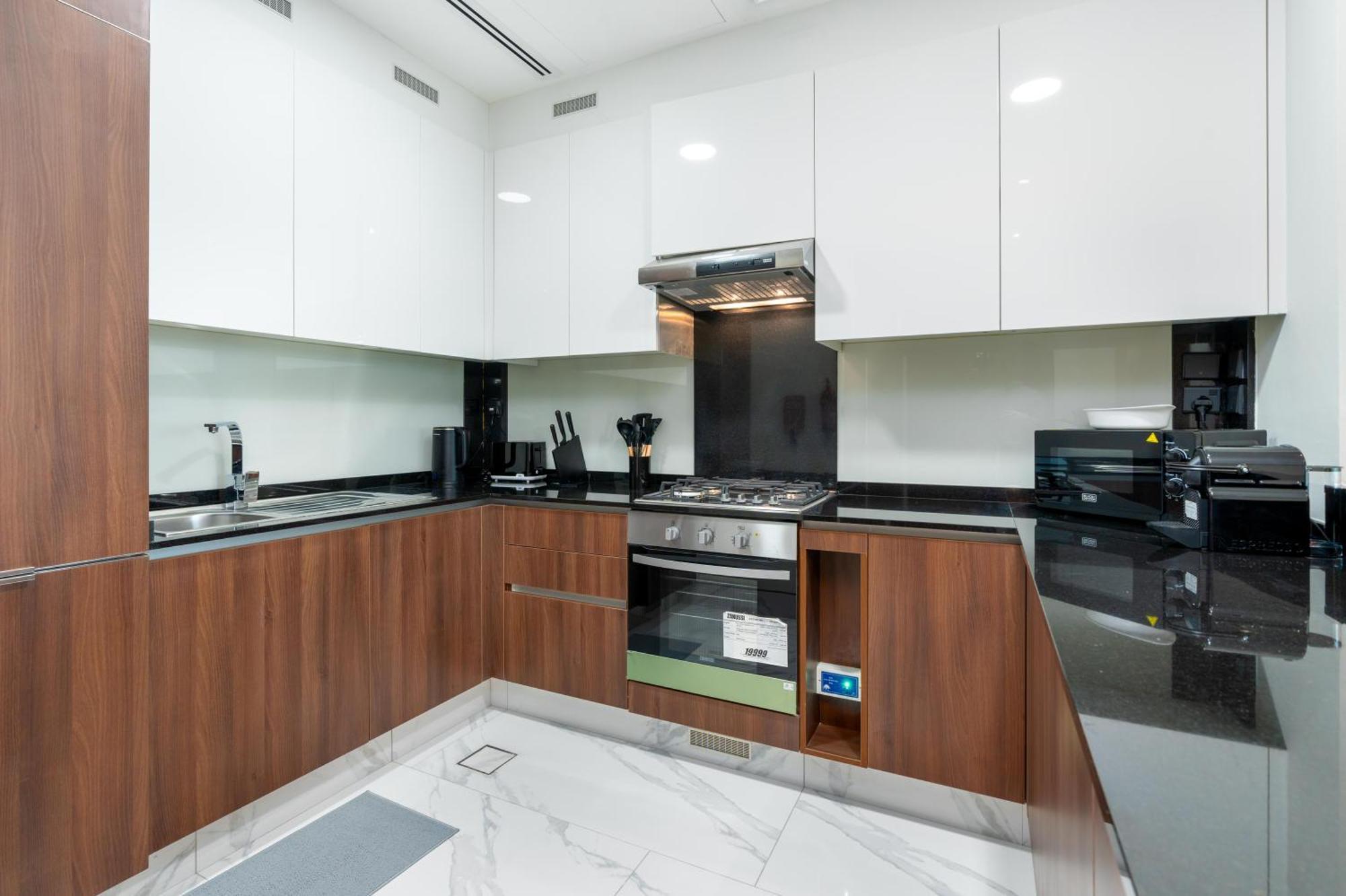 Vacay Lettings 1 Bed Business In J One Tower * Dubai
